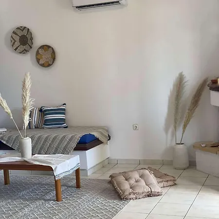 Sleeps 2 With Balcony *